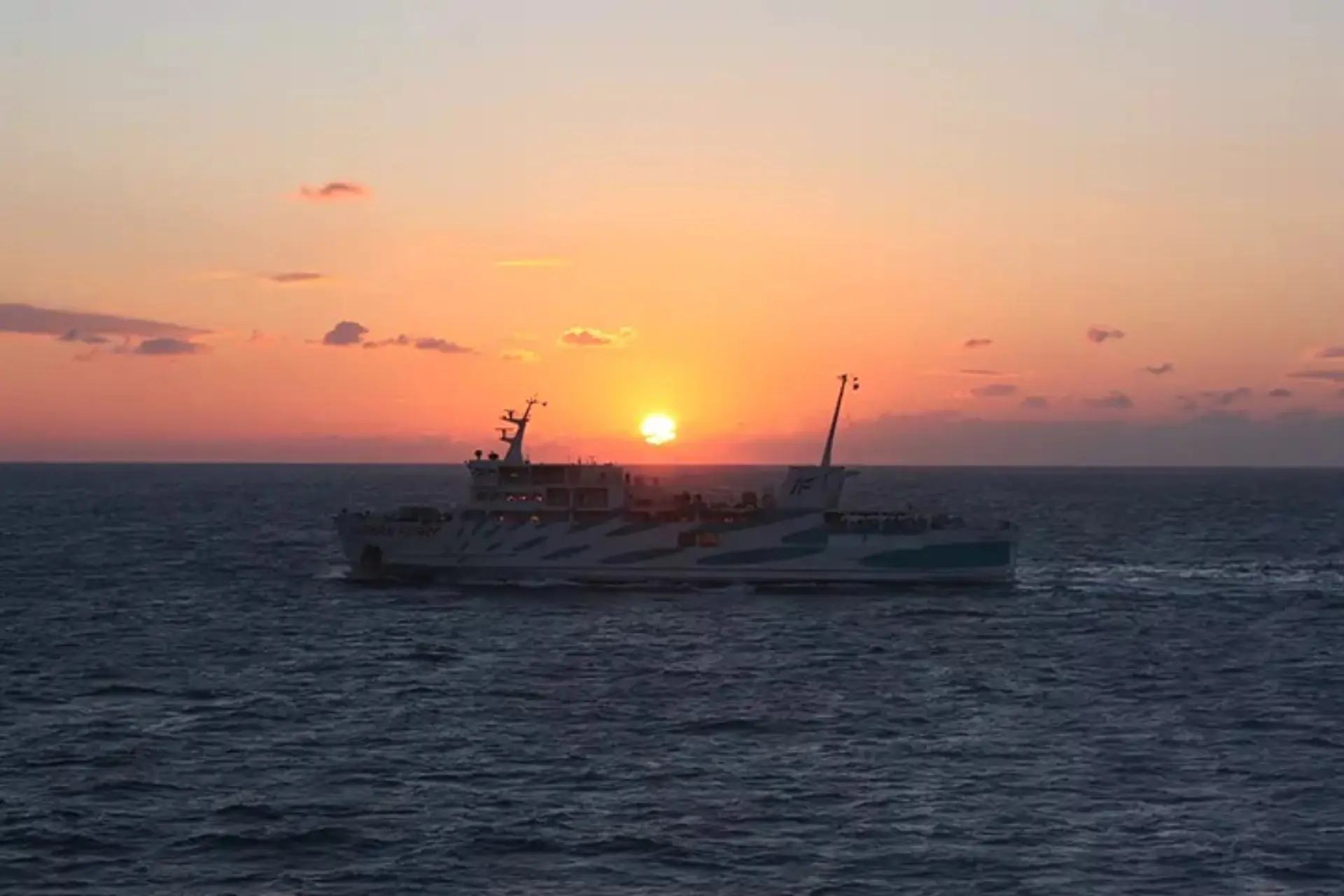 伊勢湾フェリー　2026年元日洋上初日の出クルーズ