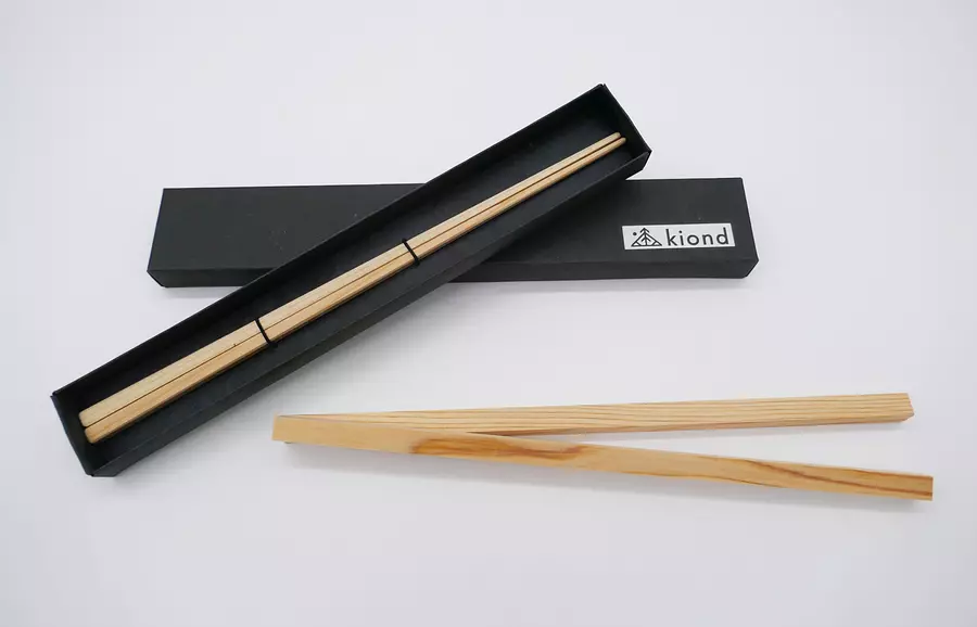 贅沢ヒノキの手作り箸体験