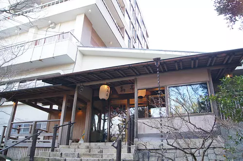 老舗旅館「寿亭」のおもてなしに感動！ 雅な風情を感じながら、温泉を楽しむ。