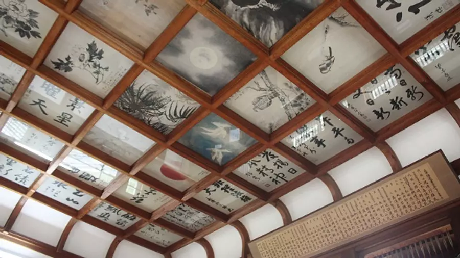 伊賀上野城：天守閣・格天井の大色紙