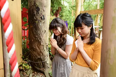 石神さん（神明神社）が女子旅に大人気！鳥羽で海女さんと過ごす石神さん体験プラン「海女結びドーマンセーマン」の体験を取材してきました。
