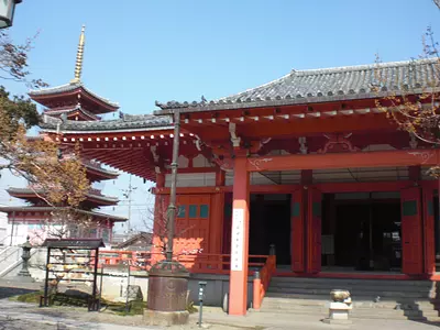 三重県の県庁所在地でもあり、日本一短い地名を持つ歴史の香り漂う町「津市」の見どころを散策
