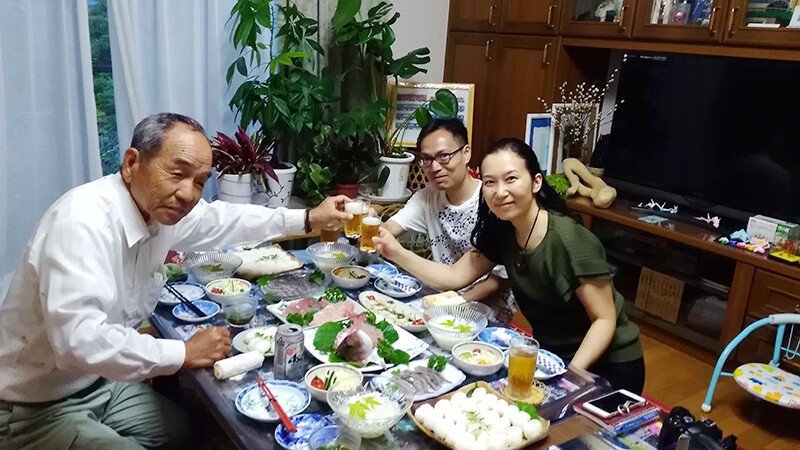 Even people meeting for the first time can enjoy delicious home-cooked meals.