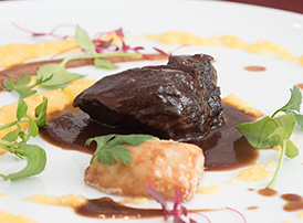 アクアイグニスの朝ヨガでココロも身体も爽快体験！ デトックス女子旅