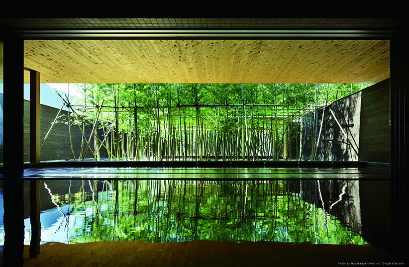 アクアイグニスの朝ヨガと温泉で、デトックスの旅