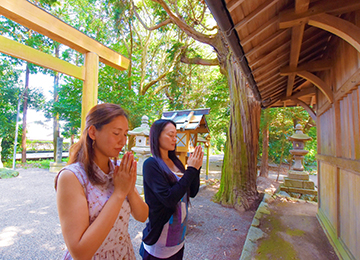 Le site du palais de Saio est un espace de prière appelé « Take Shrine (Nonomiya) »