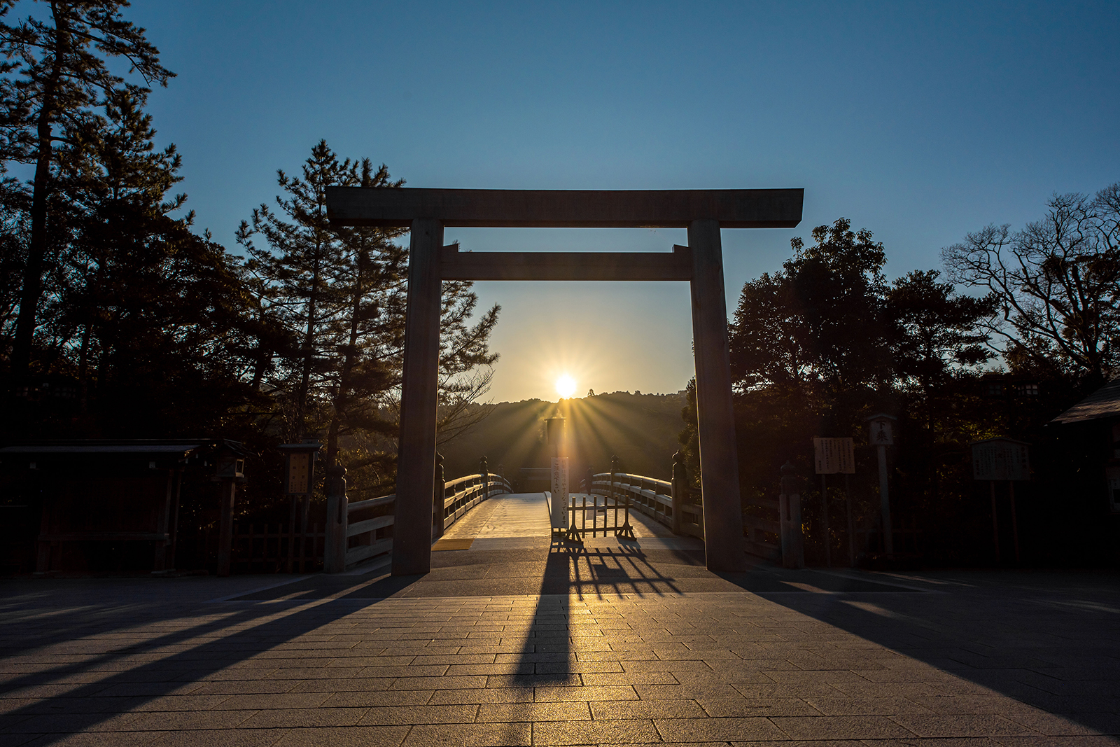 อิเสะ จินกุ（IseJingu）(เมืองอิเสะ（IseCity）)