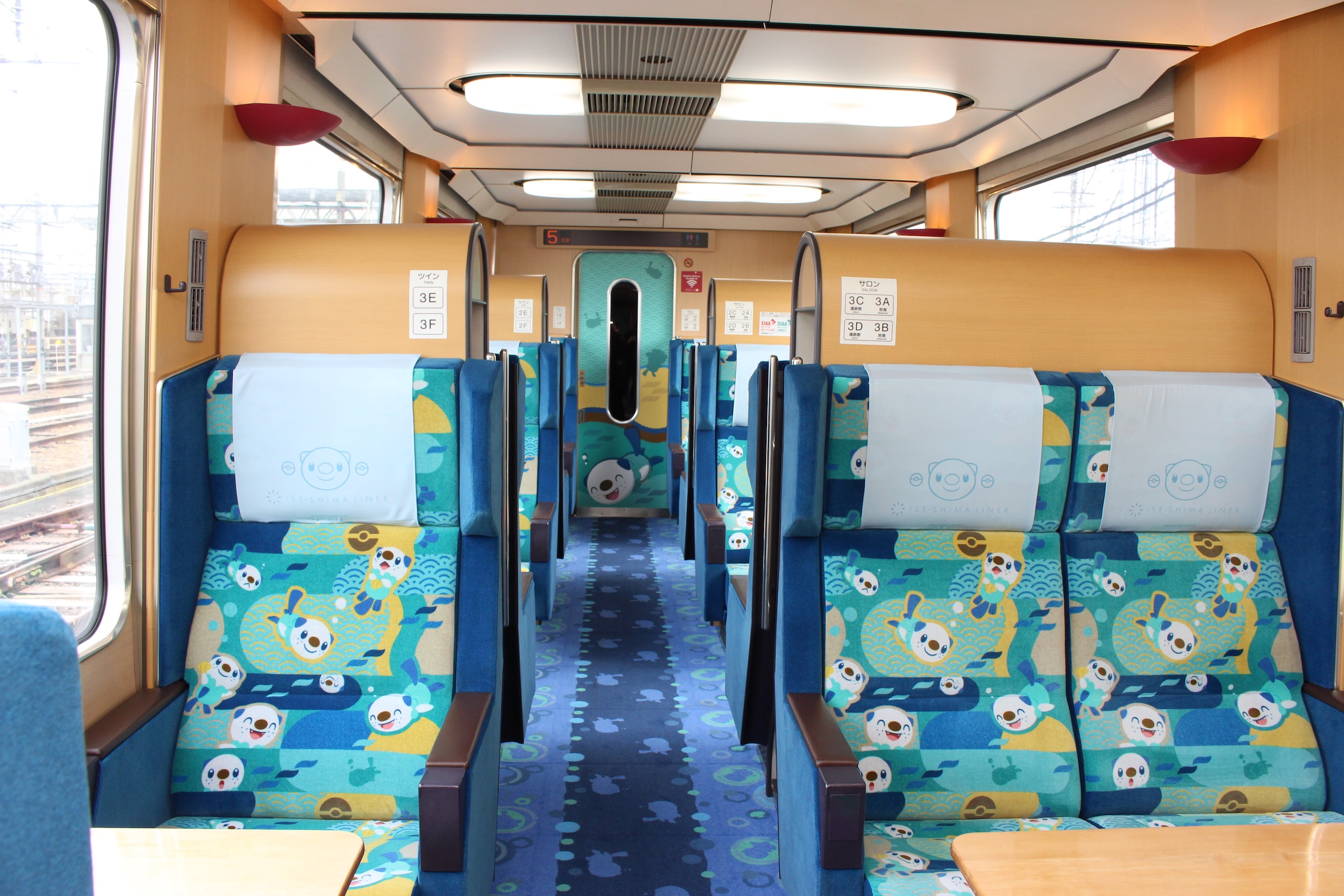 内装（サロン席）